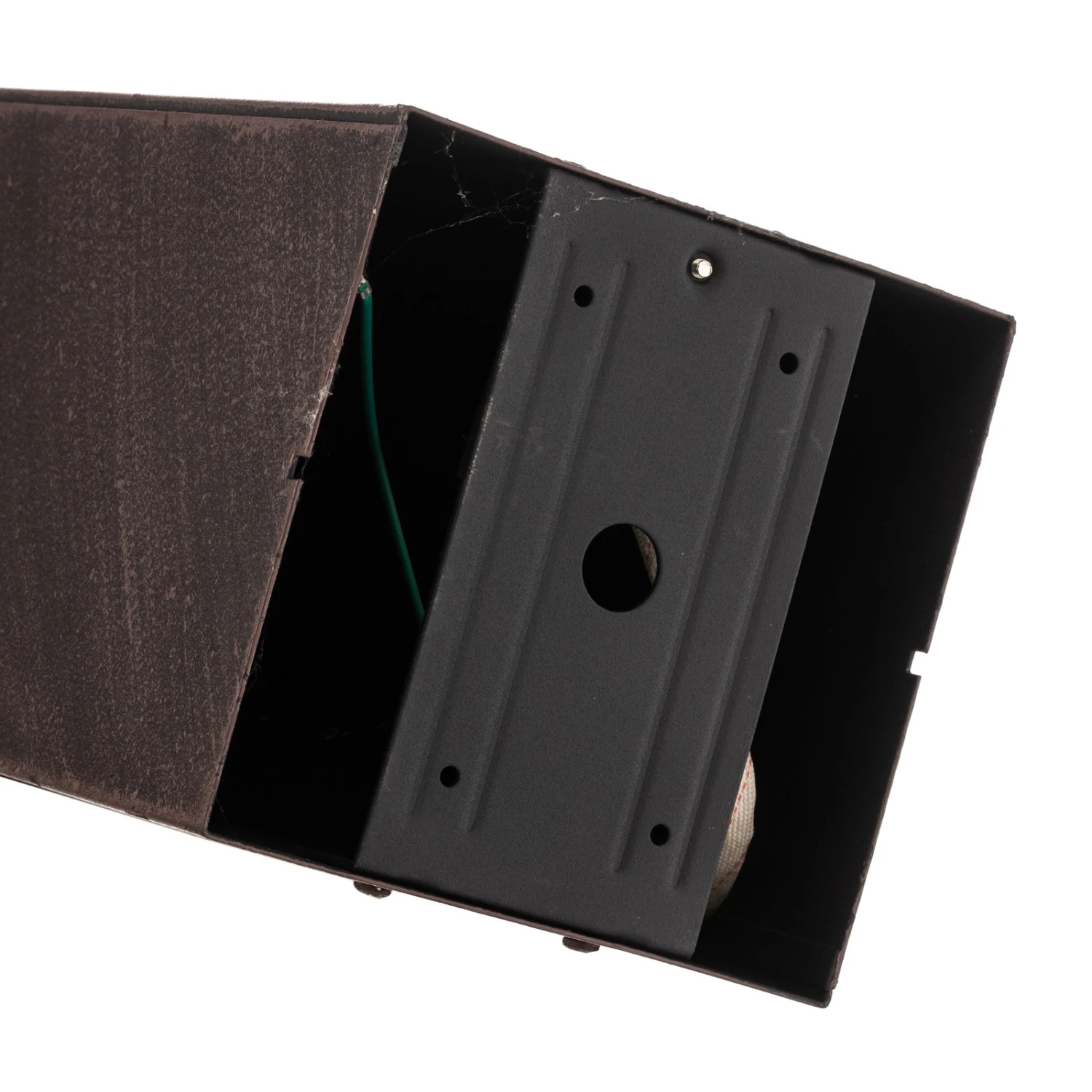 BRILLIANT Potelet Whitney, Couleur Rouille 9 BRILLIANT Potelet Whitney, Couleur Rouille – Image 7