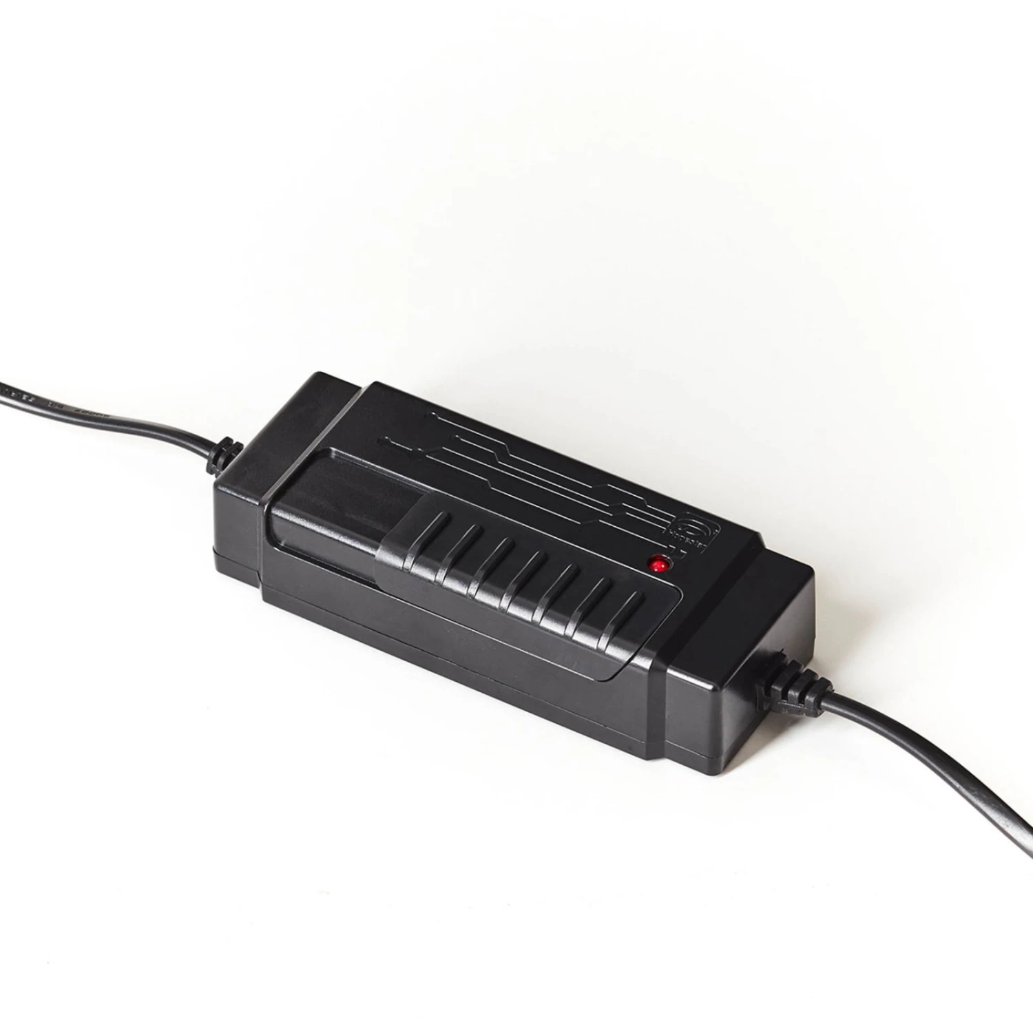 BRILLIANT Lampadaire LED Cembalo 5 lampes Variateur à Pied 9 BRILLIANT Lampadaire LED Cembalo 5 lampes Variateur à Pied – Image 7